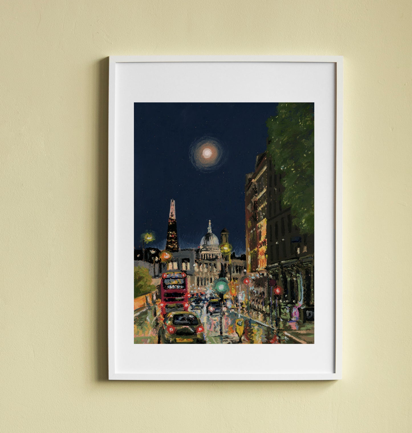 The moon over London Streets
